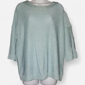 🩵Woman Size M Sweater🩵